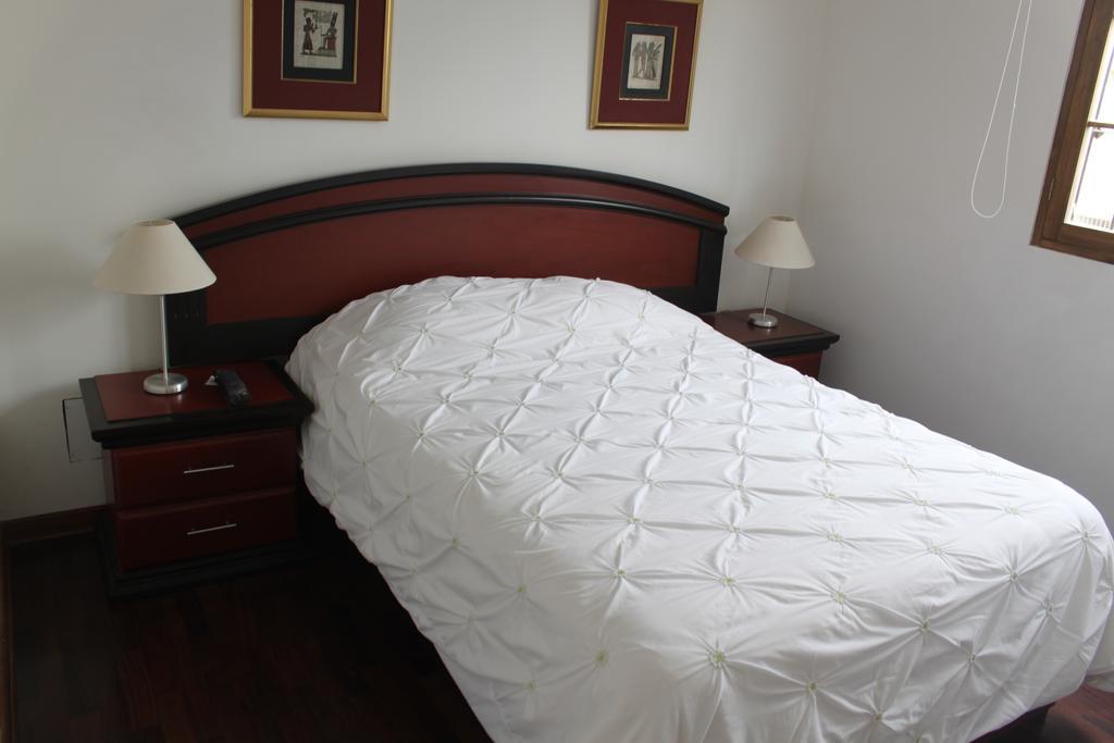 Bed & Breakfast - La Casa De Ceci Lima Extérieur photo