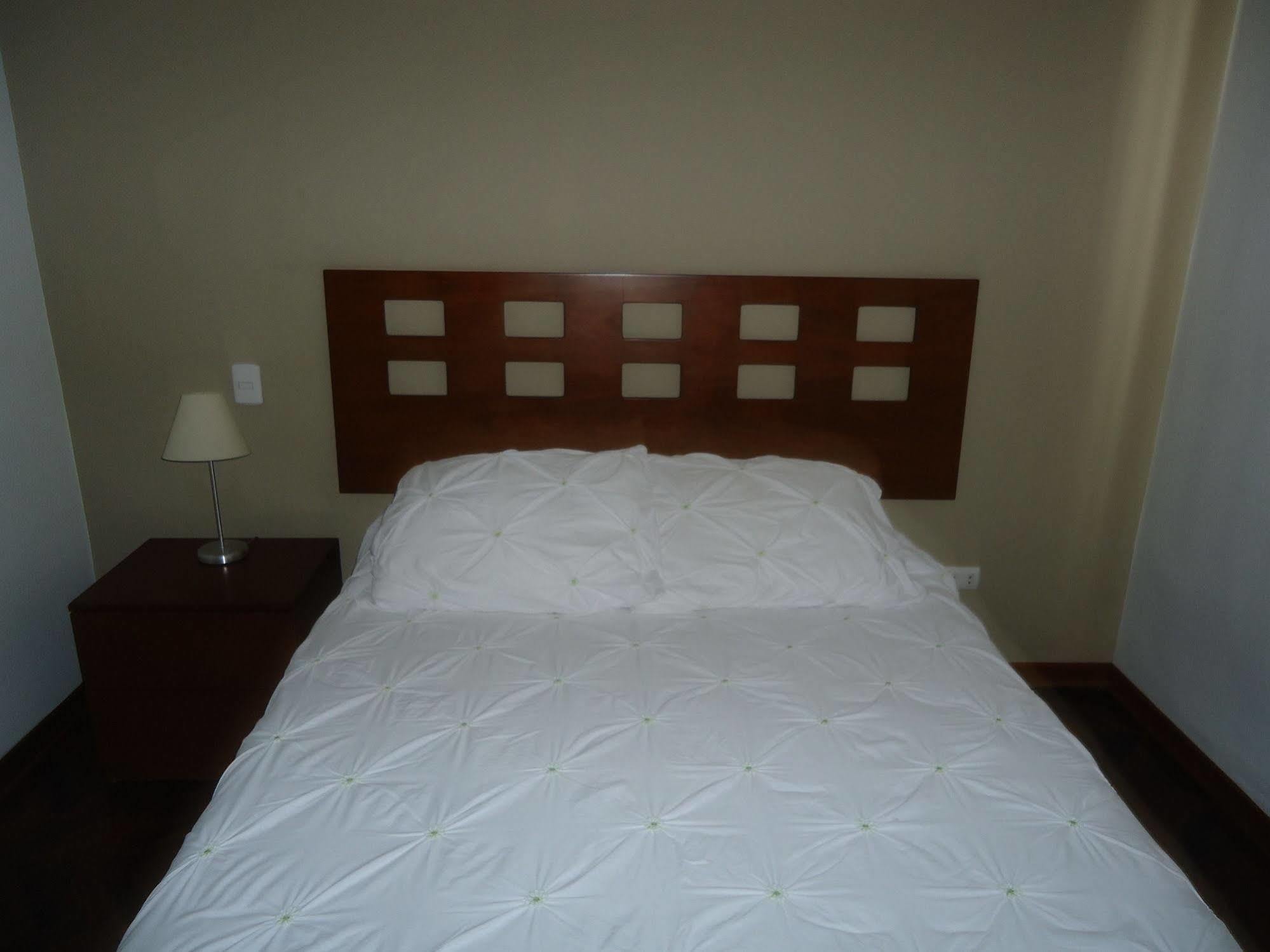 Bed & Breakfast - La Casa De Ceci Lima Extérieur photo