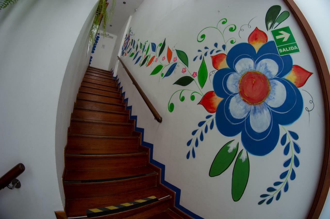 Bed & Breakfast - La Casa De Ceci Lima Extérieur photo